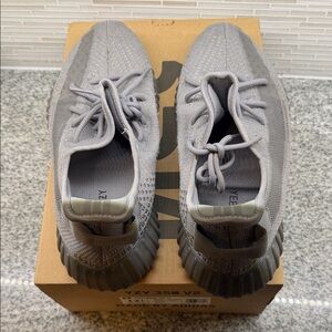 Yeezy Boost 350 V2 men’s 12.5